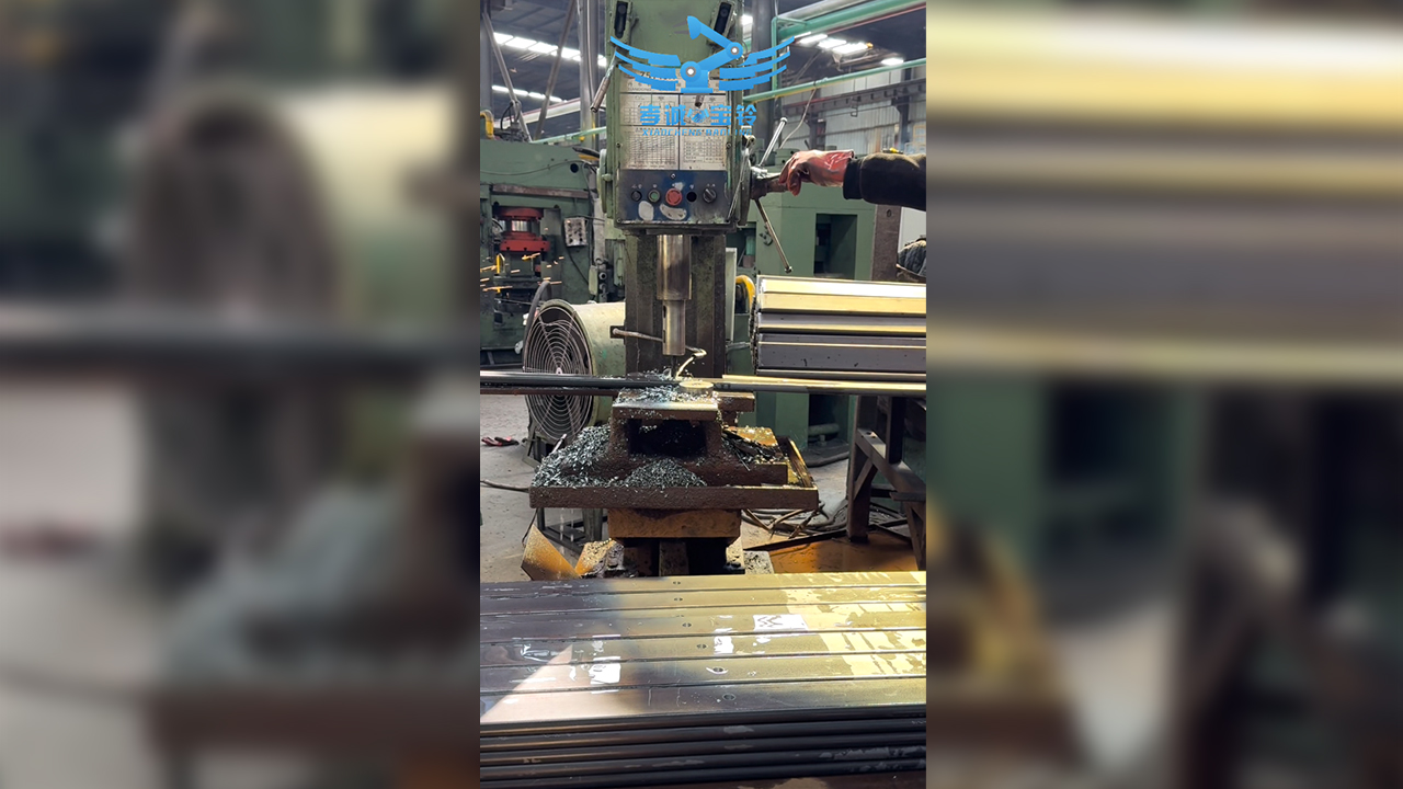 China Leaf Spring Heat Treatment Quenching Machine videos